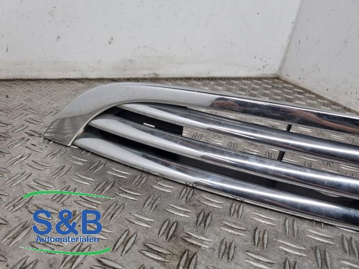 Begagnade Grill BMW Mini (R50/53) 1.6 16V One Pris € 35,00 Marginaltabell erbjuds av Schaap & Bron