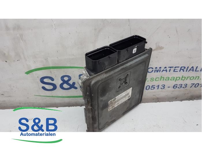Engine management computer Volkswagen Passat Variant (365), Estate, 2010 / 2015 (Used)