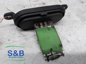 Used Heater resistor plug Volkswagen Transporter T5 Price € 30,00 Margin scheme offered by Schaap & Bron