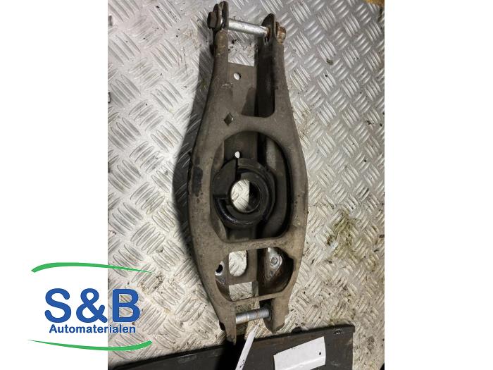 Rear support beam from a BMW 1 serie (E87/87N) 116i 1.6 16V 2006
