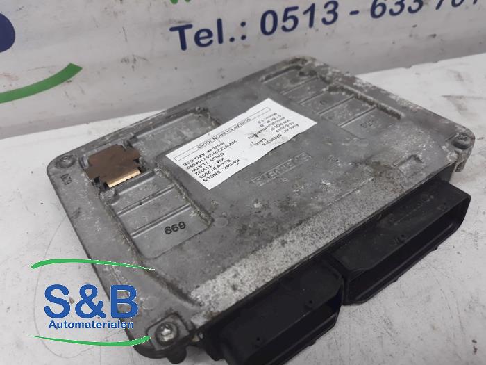 Used Injection computer Volkswagen Polo IV (9N1/2/3) 1.2 12V Price € 35,00 Margin scheme offered by Schaap & Bron