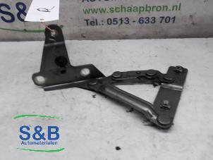 Used Bonnet Hinge Seat Altea (5P1) 1.6 Price € 15,00 Margin scheme offered by Schaap & Bron