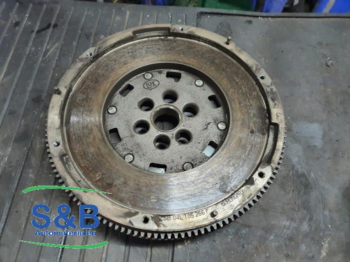 Dual mass flywheel from a Volkswagen Transporter/Caravelle T6 2.0 TDI 150 4Motion 2018