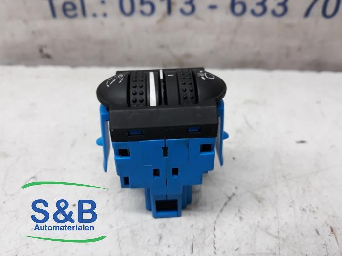 Headlight level height control switch