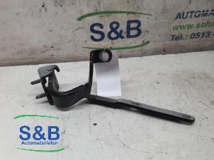 Used Tailgate hinge Audi A5 Sportback (F5A/F5F) 2.0 TDI 16V Price € 35,00 Margin scheme offered by Schaap & Bron