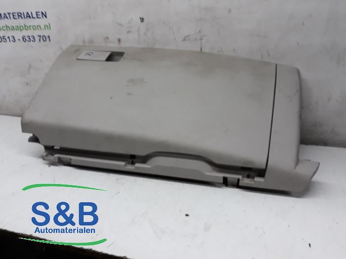 Begagnade Handskfack Volkswagen Transporter Pris € 50,00 Marginaltabell erbjuds av Schaap & Bron