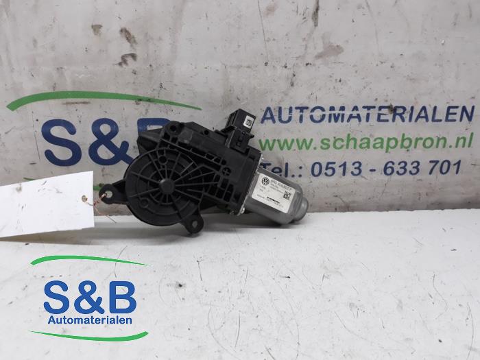 Usados Motor de ventanilla de puerta Skoda Fabia II Combi 1.2 TDI 12V Greenline Precio € 25,00 Norma de margen ofrecido por Schaap & Bron