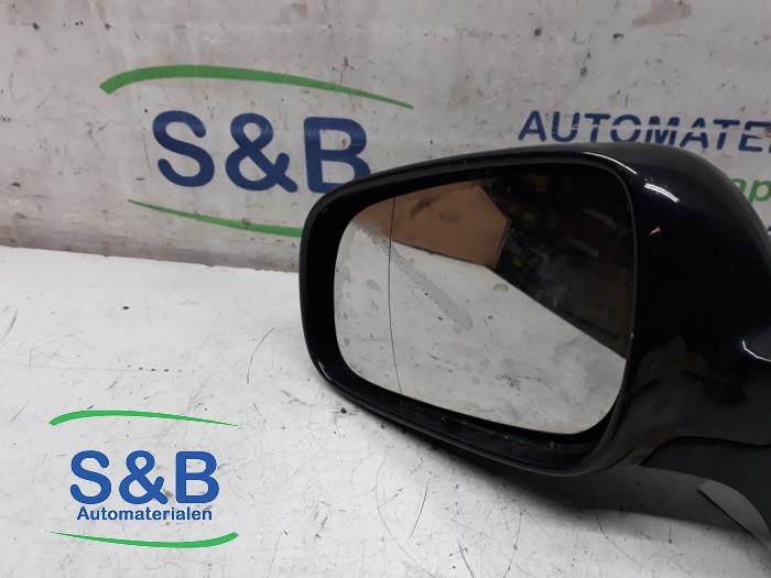 Rétroviseur extérieur gauche d'un Volkswagen Polo III (6N2) 1.4 2001