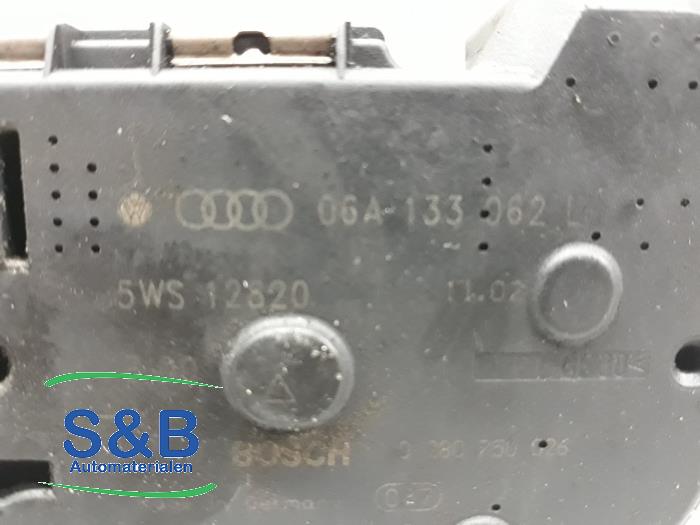 Drosselklappengehäuse van een Seat Toledo (1M2) 1.8 20V 2003