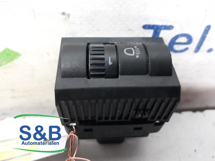 Height control switch from a Volkswagen Up! (121) 1.0 12V 60 2015