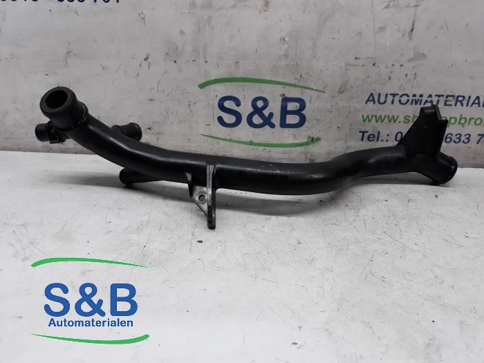 Begagnade Vattenrör Audi A4 (B8) 2.0 TDI 16V Pris € 30,00 Marginaltabell erbjuds av Schaap & Bron