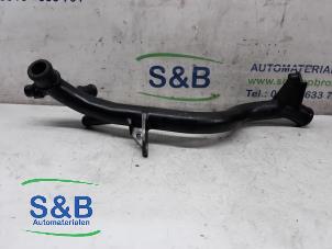 Begagnade Vattenrör Audi A4 (B8) 2.0 TDI 16V Pris € 30,00 Marginaltabell erbjuds av Schaap & Bron