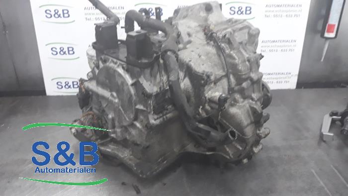 Gearbox from a Volkswagen Polo IV (9N1/2/3) 1.4 16V 75 2006