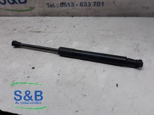 Used Bonnet gas strut, left Audi Q5 (8RB) 2.0 TFSI 16V Quattro Price on request offered by Schaap & Bron