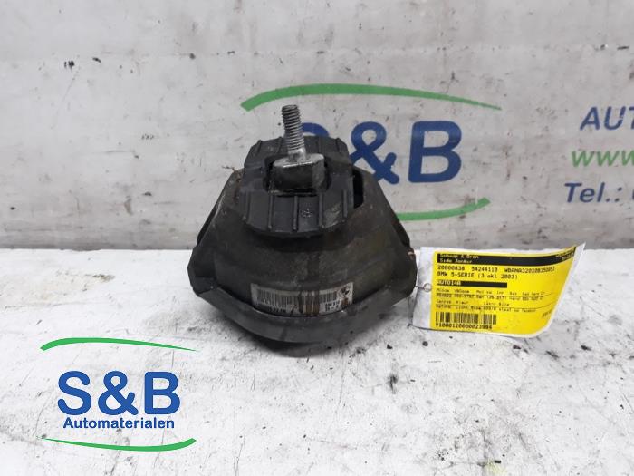 Used Engine mount BMW 5 serie (E60) 520i 24V Price € 25,00 Margin scheme offered by Schaap & Bron