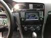 Radio d'un Volkswagen Golf VII (AUA), 2012 / 2021 1.4 TSI 16V, Berline avec hayon arrière, Essence, 1.395cc, 90kW (122pk), FWD, CXSA, 2013-05 / 2017-03 2014
