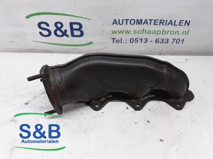 Usados Colector de escape Audi A4 (B6) 3.0 V6 30V Precio € 100,00 Norma de margen ofrecido por Schaap & Bron