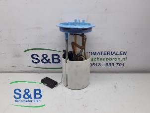 Usagé Pompe d'injection Volkswagen Golf V (1K1) 1.6 FSI 16V Prix € 50,00 Règlement à la marge proposé par Schaap & Bron