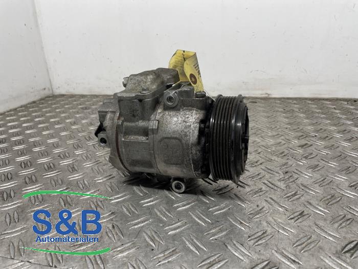 Usagé Pompe clim Volkswagen Polo IV (9N1/2/3) 1.2 Prix € 40,00 Règlement à la marge proposé par Schaap & Bron