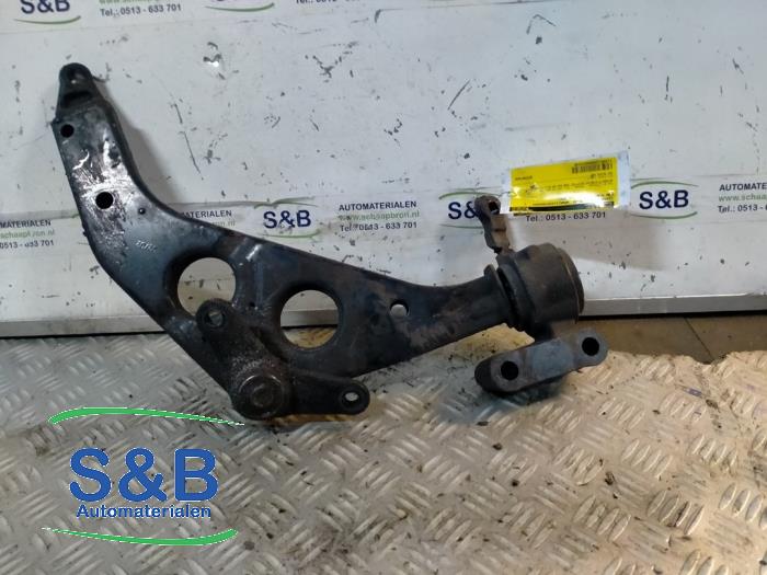 Begagnade Främre gaffelben, höger BMW Mini (R50/53) 1.6 16V Cooper Pris € 40,00 Marginaltabell erbjuds av Schaap & Bron