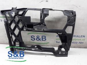 Used Front bumper bracket, right Volkswagen Golf VII (AUA) 1.4 TSI 16V Price € 15,00 Margin scheme offered by Schaap & Bron