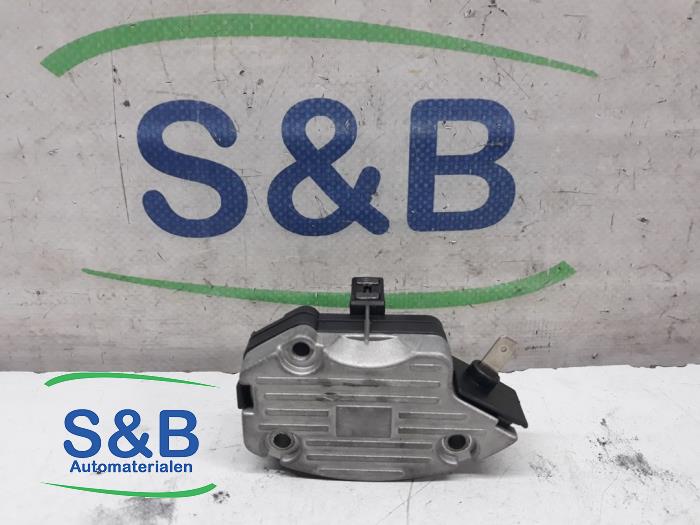 Begagnade Spänningsregulator Ford Escort 5 (AAL/ABL) Pris € 7,25 Marginaltabell erbjuds av Schaap & Bron