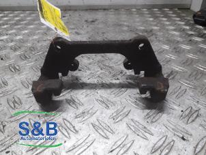 Used Brake anchor plate BMW Mini One/Cooper (R50) 1.6 16V One Price € 15,00 Margin scheme offered by Schaap & Bron