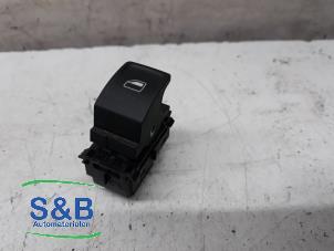 Used Electric window switch Seat Leon (5FB) 1.2 TSI 16V Price € 10,00 Margin scheme offered by Schaap & Bron