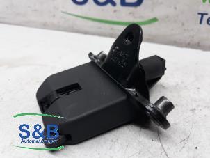 Used Tailgate lock mechanism Skoda Octavia Combi (1Z5) 2.0 TDI PDF Price € 30,00 Margin scheme offered by Schaap & Bron