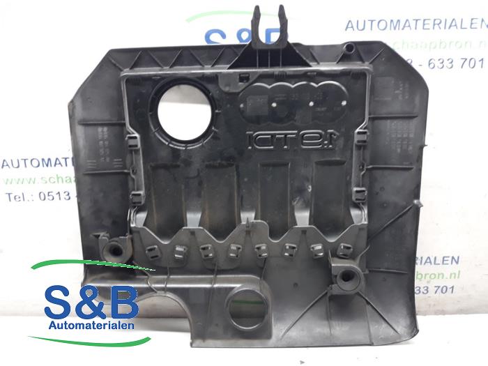 Engine cover from a Audi A3 (8P1) 1.9 TDI 2004