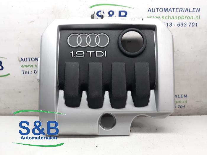 Engine cover from a Audi A3 (8P1) 1.9 TDI 2004