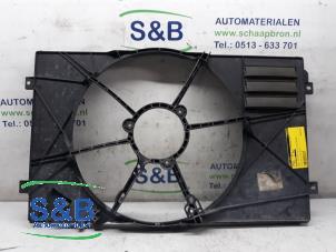 Usagé Boîtier ventilateur Volkswagen Caddy III (2KA,2KH,2CA,2CH) 1.9 TDI 4Motion Prix € 20,00 Règlement à la marge proposé par Schaap & Bron