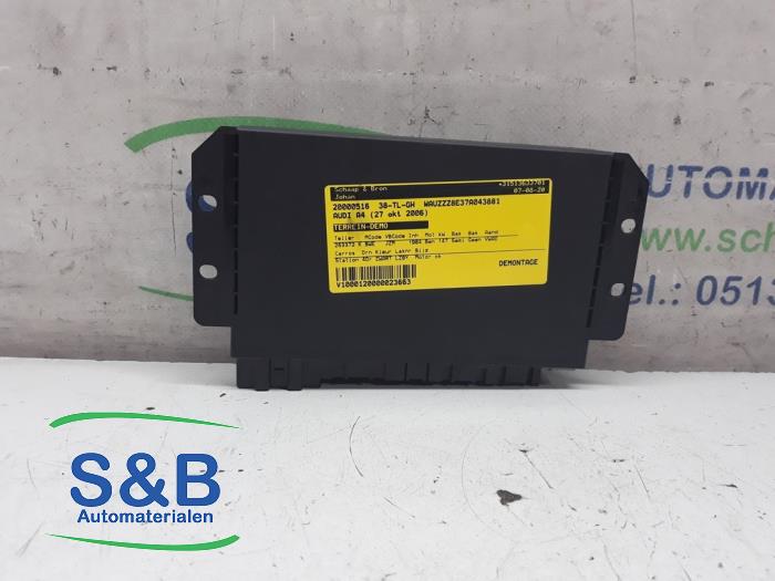 Used Body control computer Audi A4 Avant (B7) 2.0 TFSI 20V Price € 85,00 Margin scheme offered by Schaap & Bron