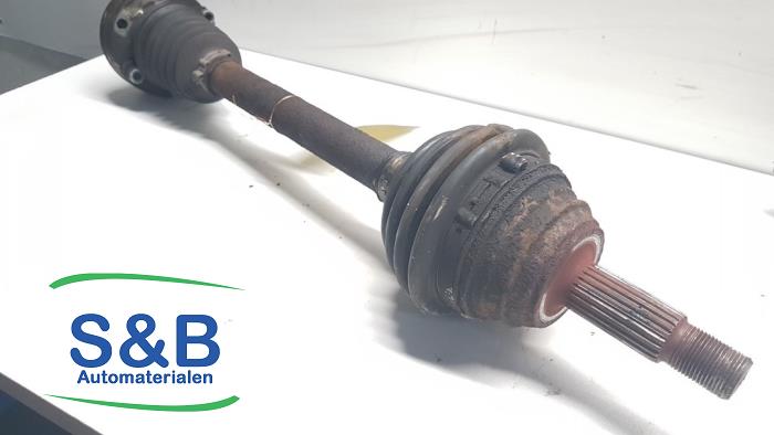 Gebrauchte Antriebswelle links vorne Seat Arosa (6H1) 1.4 MPi Preis € 60,00 Margenregelung angeboten von Schaap & Bron