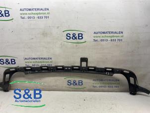 Used Front bumper frame Volkswagen Eos (1F7/F8) 2.0 FSI 16V Price € 85,00 Margin scheme offered by Schaap & Bron