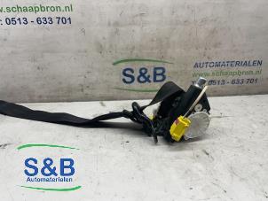 Used Front seatbelt, left Volkswagen Eos (1F7/F8) 2.0 TFSI 16V Price € 49,00 Margin scheme offered by Schaap & Bron