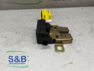 Used Tailgate lock mechanism BMW Mini One/Cooper (R50) 1.6 16V One Price € 25,00 Margin scheme offered by Schaap & Bron