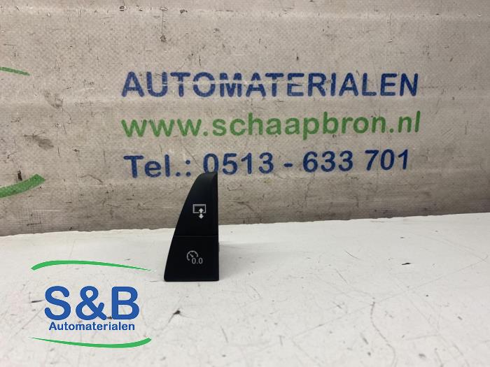 Usados Interruptor Audi A6 (C7) 2.0 TDI 16V Precio € 20,00 Norma de margen ofrecido por Schaap & Bron