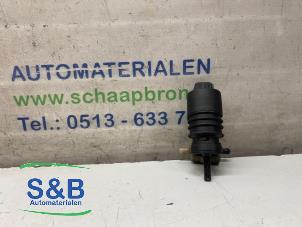 Used Windscreen washer pump Miscellaneous Miscellaneous Price € 15,00 Margin scheme offered by Schaap & Bron