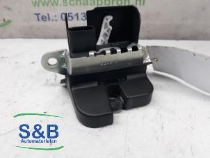 Used Tailgate lock stop Volkswagen Polo VI (AW1) 1.0 TSI 12V BlueMotion Price € 35,00 Margin scheme offered by Schaap & Bron