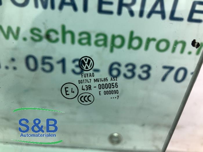 Türscheibe 4-türig links vorne van een Volkswagen Arteon (3HAB) 2.0 TSI 16V 2017