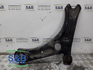 Used Front wishbone, left Volkswagen Caddy Combi III (2KB,2KJ) 1.2 TSI Price € 35,00 Margin scheme offered by Schaap & Bron