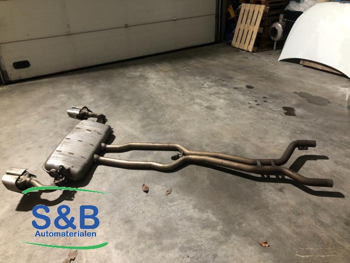 Exhaust central + rear silencer from a Porsche Cayenne II (92A) 4.2 S Diesel V8 32V 2013