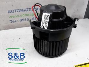 Usados Motor de ventilador de calefactor Mini Mini (F56) 1.5 12V Cooper Precio € 75,00 Norma de margen ofrecido por Schaap & Bron
