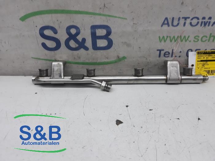 Usagé Distributeur de carburant Audi A4 Avant (B6) 1.8 T 20V Prix € 40,00 Règlement à la marge proposé par Schaap & Bron