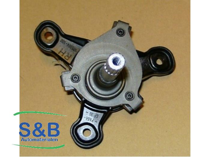 Usados Manivela de ventanilla Audi RS 4 (B7) RS4 4.2 V8 40V Precio € 20,00 Norma de margen ofrecido por Schaap & Bron