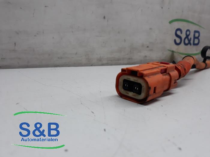 Cable high-voltage from a Volkswagen Golf VII (AUA) 1.4 GTE 16V 2016