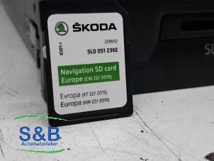 Używane Karta SD do nawigacji Skoda Fabia III (NJ3) Cena € 35,00 Procedura marży oferowane przez Schaap & Bron