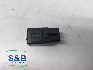 Used AUX / USB connection Skoda Octavia Combi (5EAC) 1.0 TSI 12V Price € 5,00 Margin scheme offered by Schaap & Bron