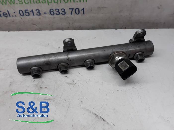 Gebrauchte Kraftstoffverteiler Audi A4 (B8) Preis € 150,00 Margenregelung angeboten von Schaap & Bron